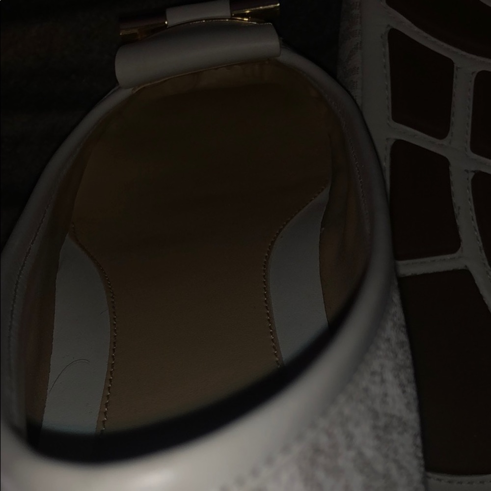 Micheal kors flats - Picture 4 of 4